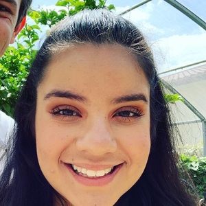 Meet your Posher, Elaine